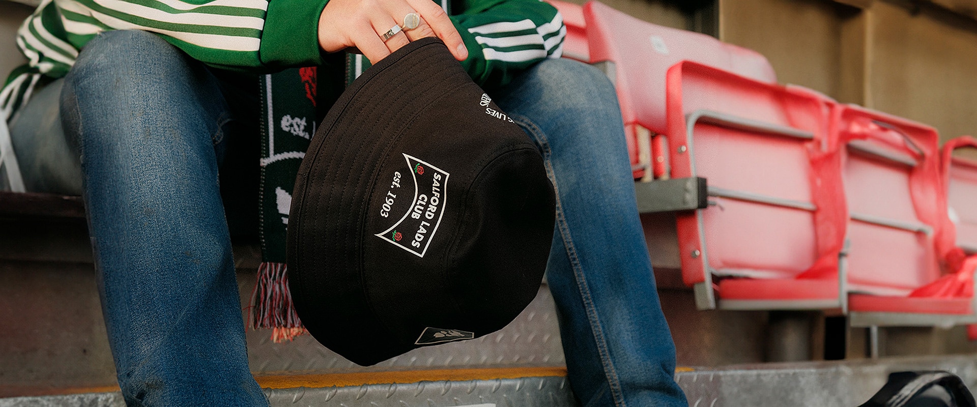 adidas Originals Salford City Track Bucket Hat - Black/White