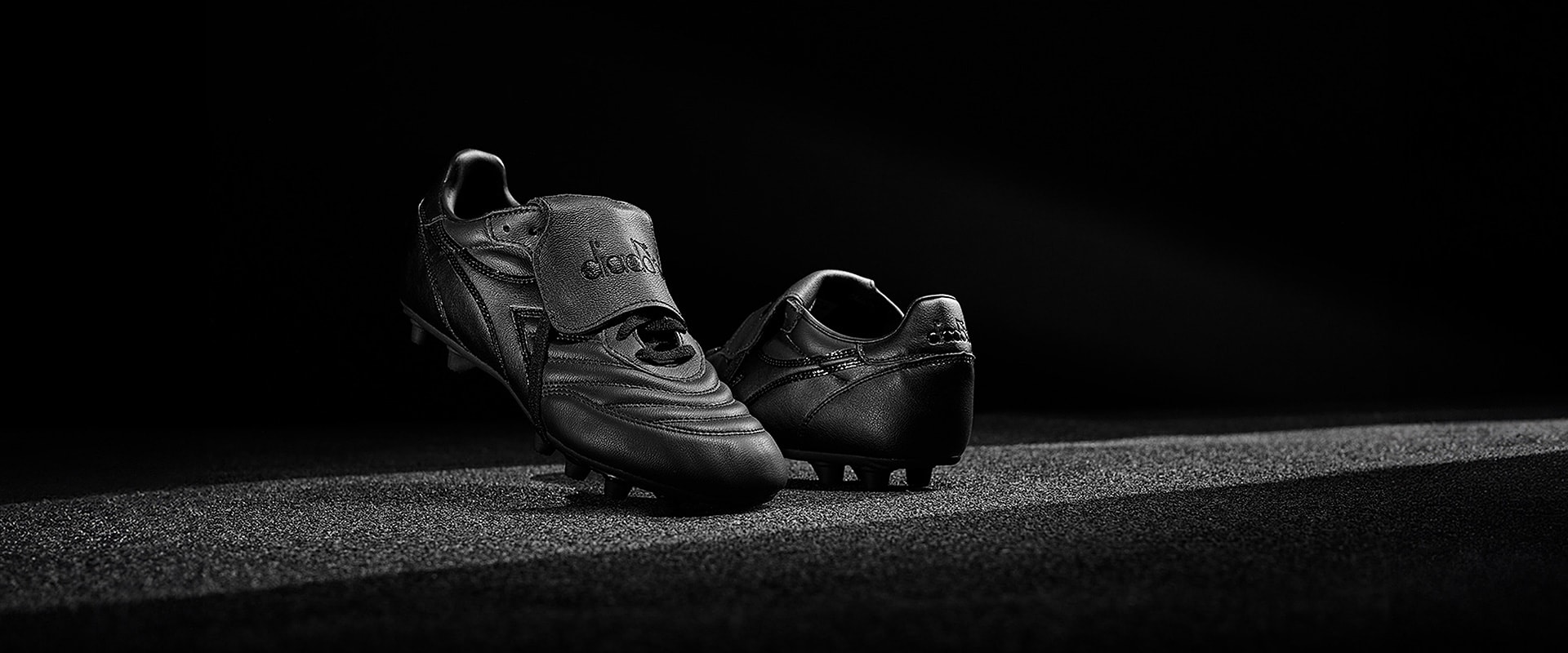 Diadora Brasil Classico Leather FG - Black/Black - Adult Boots |