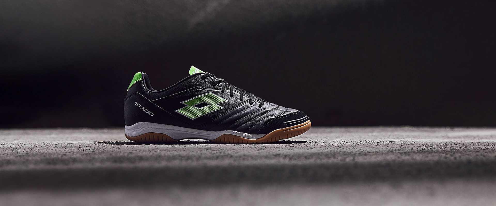 Lotto Stadio 300 II IN - Nero/Verde Spring - Scarpe Uomo - Scarpe Uomo