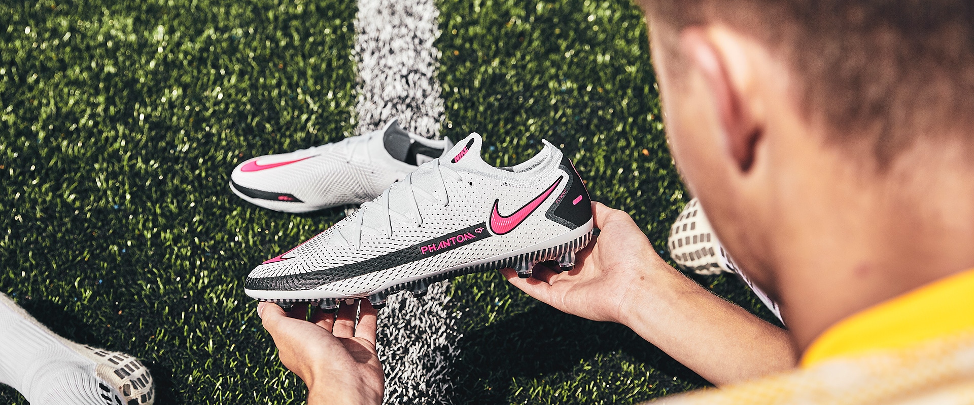 Nike Phantom GT Elite AG-PRO - White/Pink Blast/Black - Mens Boots