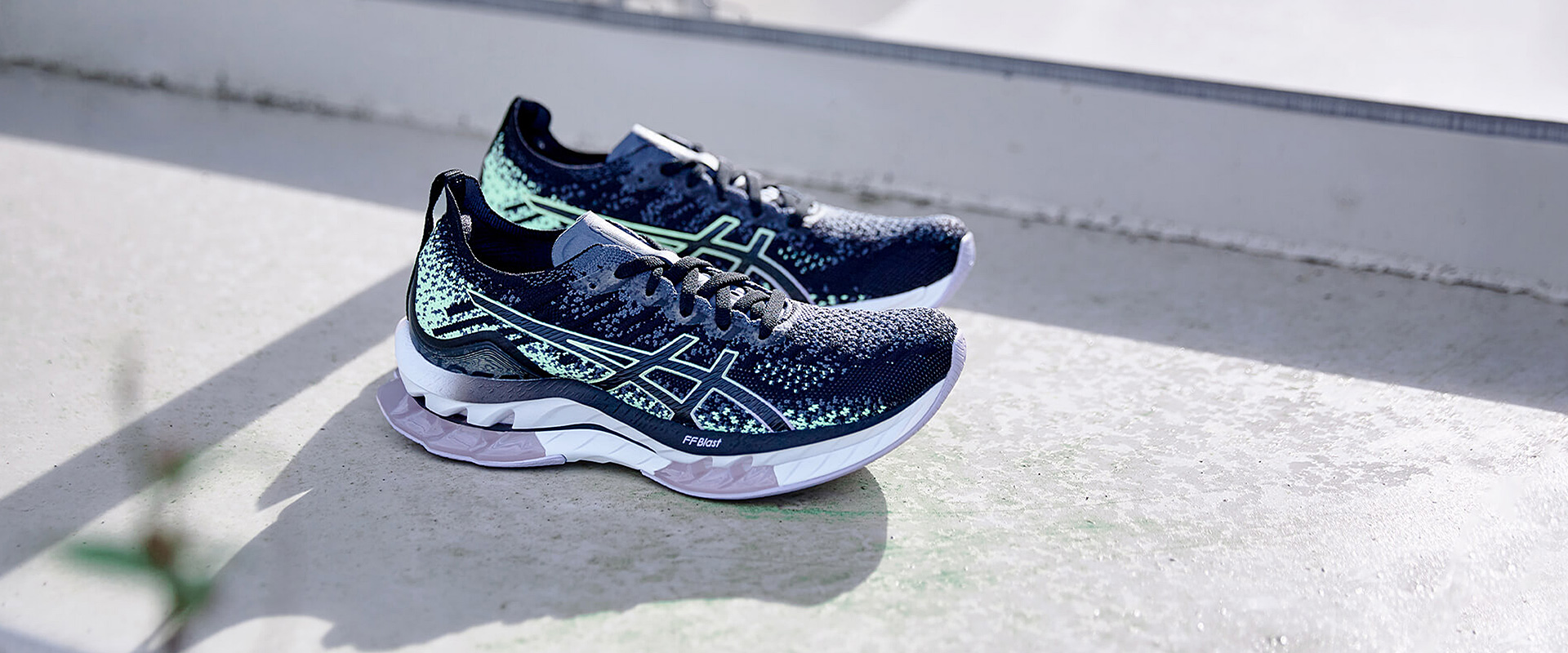 ASICS Womens Kinsei Blast - Black/Illuminate Yellow - 1012B068-001