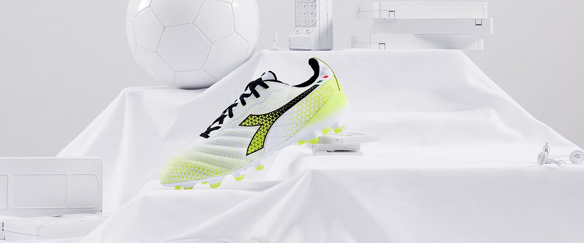 DIADORA - DIADORA イタリアサッカー審判協会支給品　蛍光イエロー　XL DIADORA - DIADORA イタリアサッカー審判協会支給品 蛍光