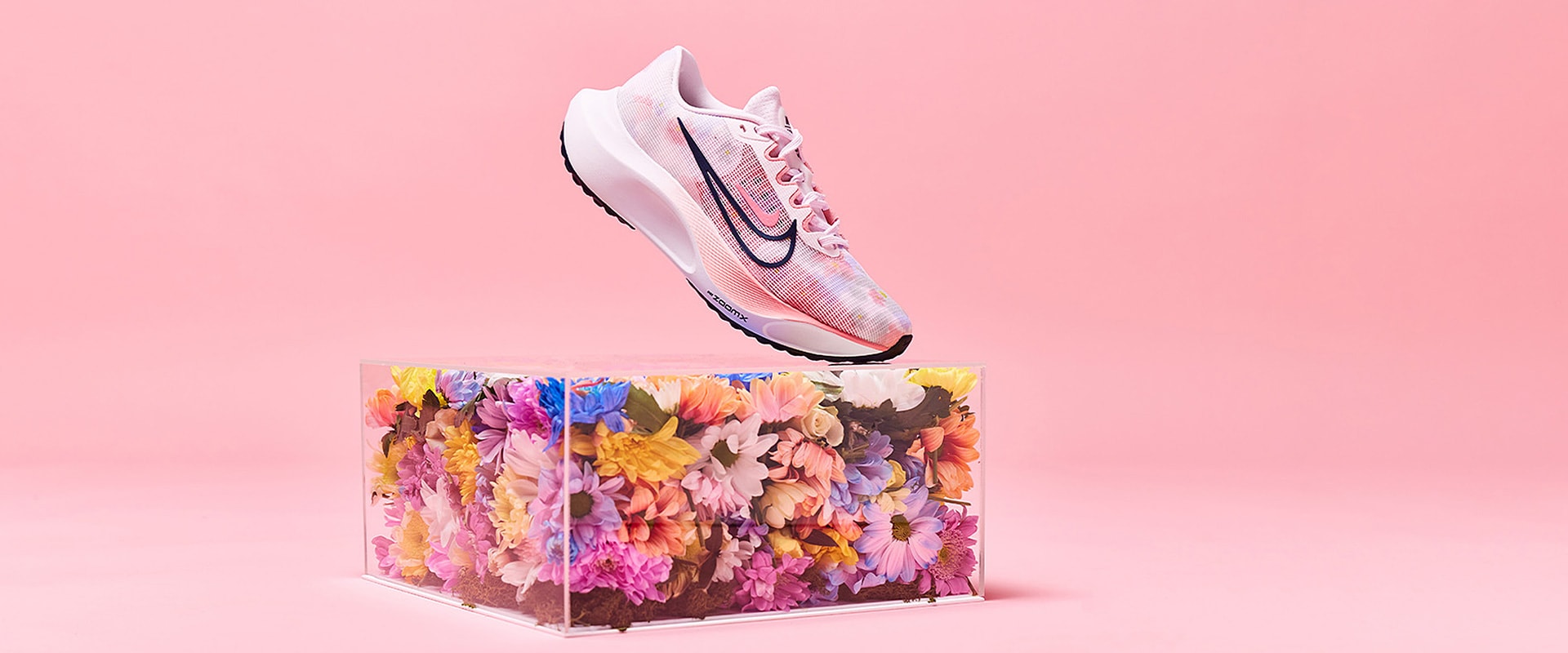 Nike Womens Zoom Fly 5 Premium - Pearl Pink/Midnight Navy-Coral