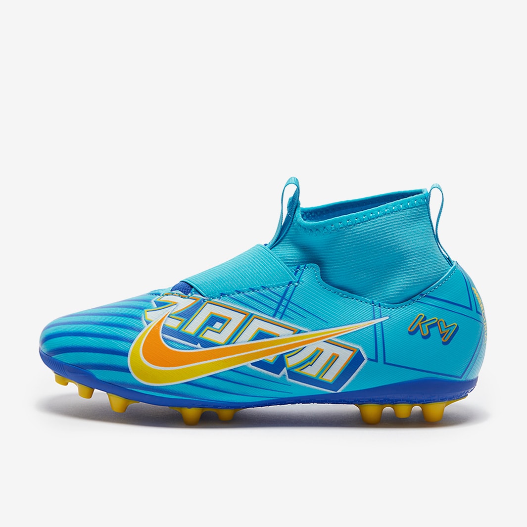 junior football boots cr7