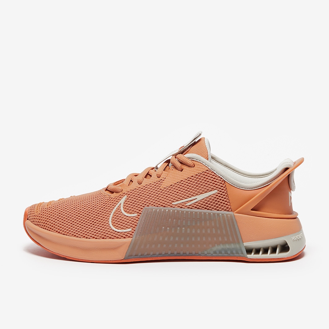 Nike Womens Metcon 9 Flyease - Amber Brown/Guava Ice-Light Bone ...