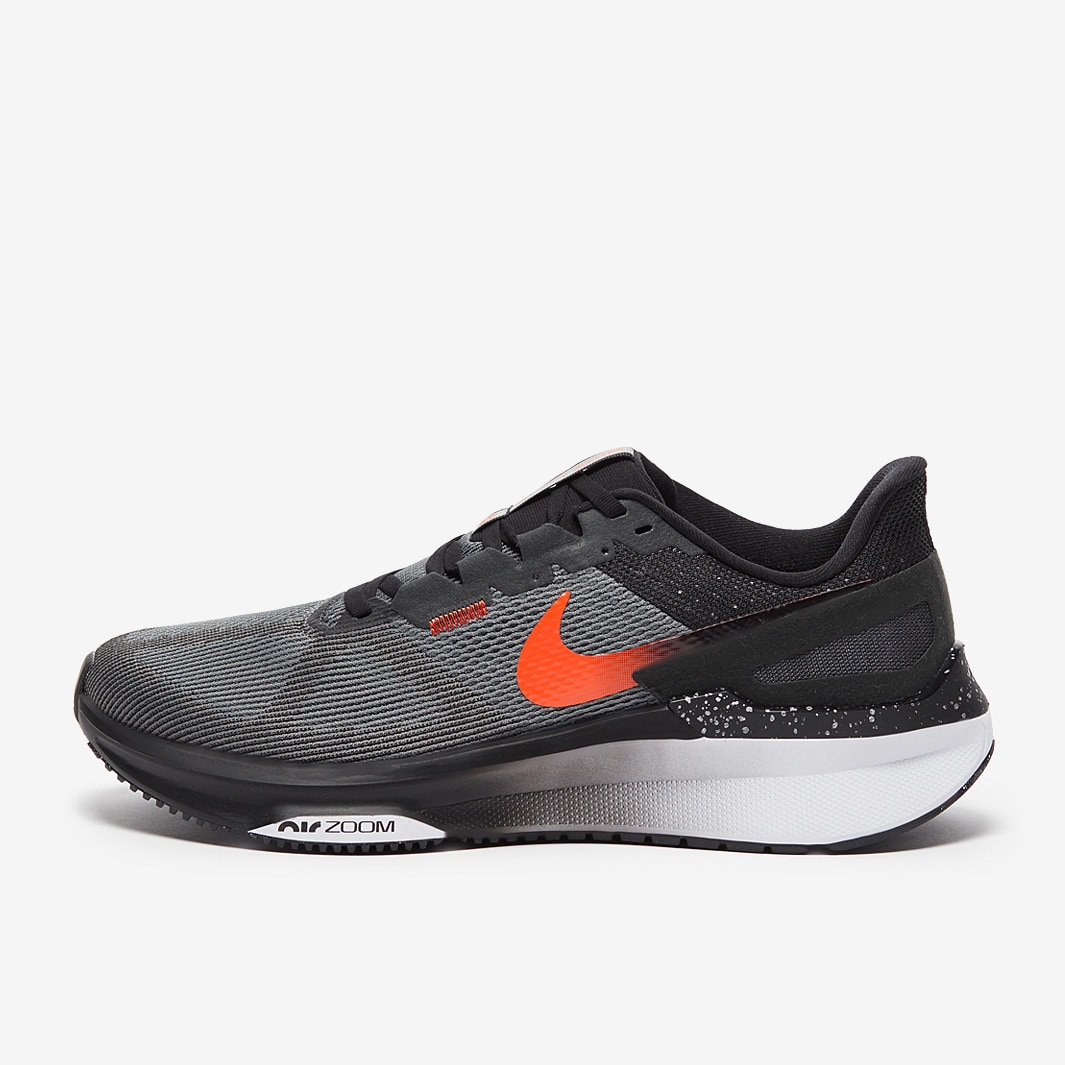 Mens orange clearance nike running shoes