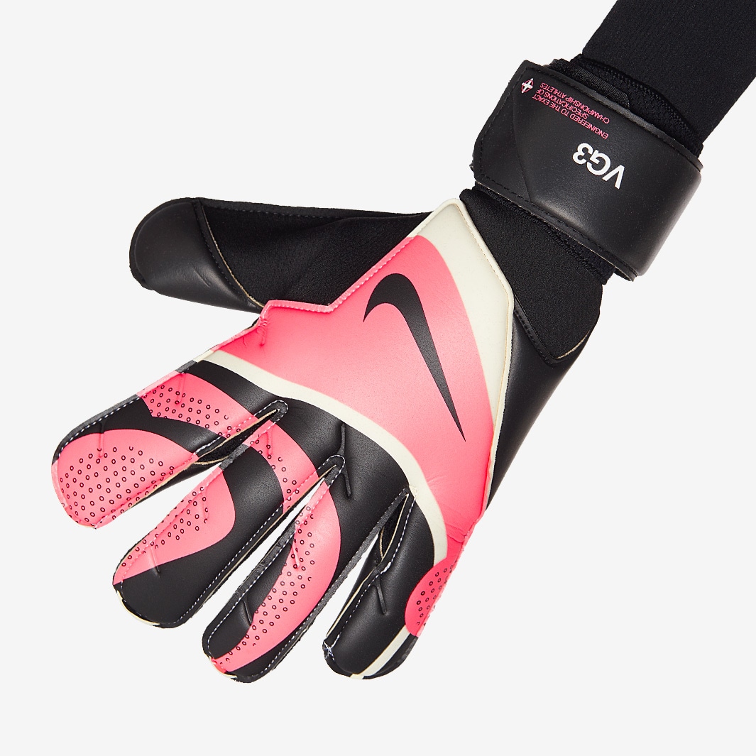 Nike Goalkeeper Vapor Grip3 Soccer Gloves. Nike.com