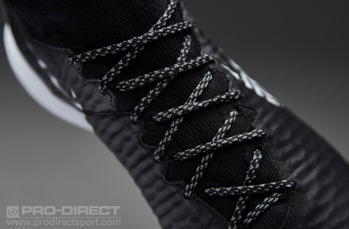 Nike MagistaX Proximo Street Indoor - Soccer Cleats - Black