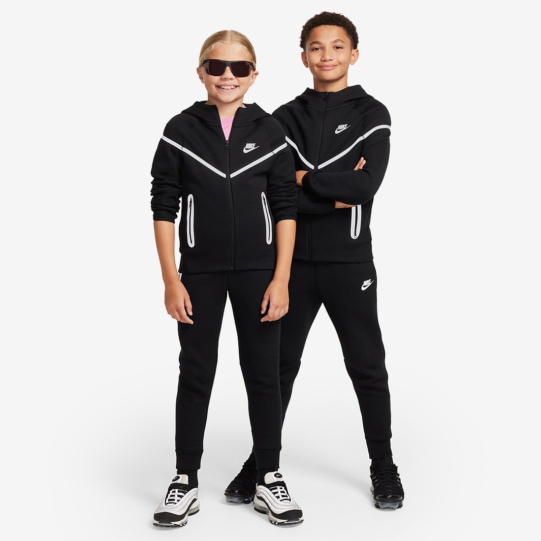 nike reflective tech fleece