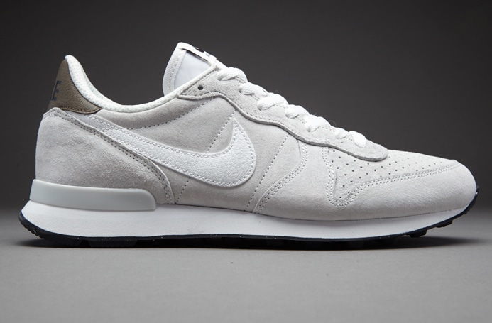 internationalist white