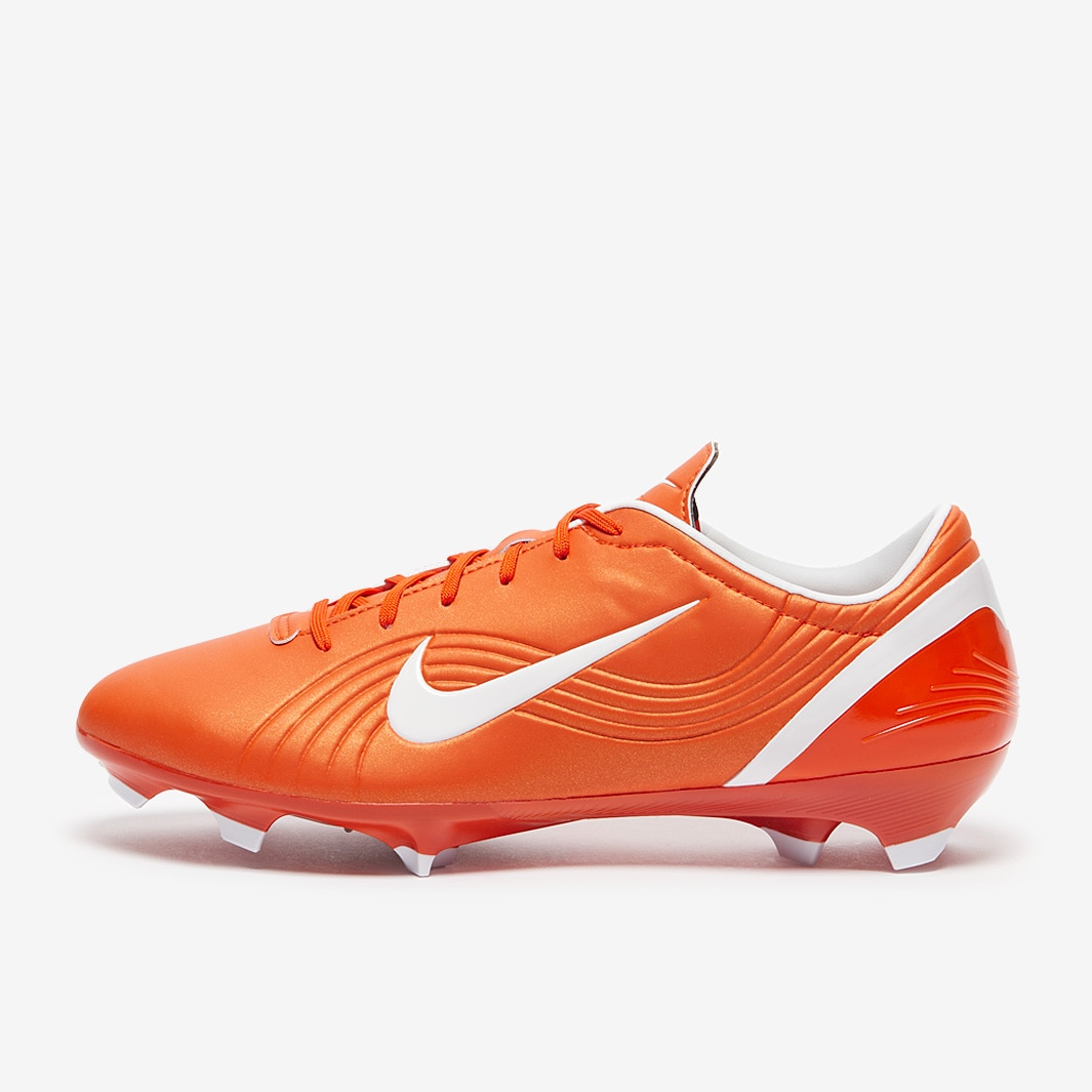 Nike Mercurial オレンジ シューズ NIKE ナイキ マーキュリアル ビクトリー III IC(オレンジ
