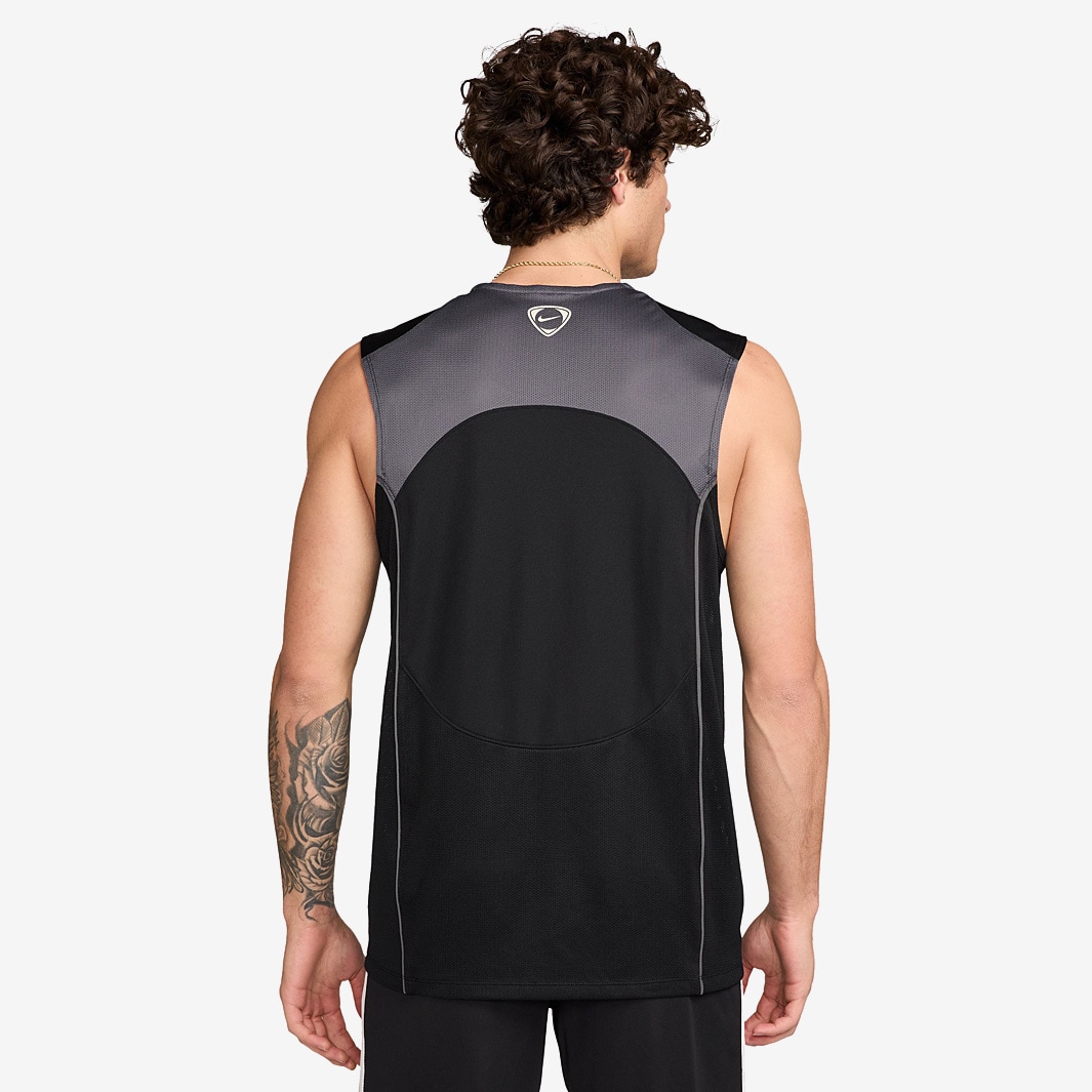 nike fitted sleeveless shirt