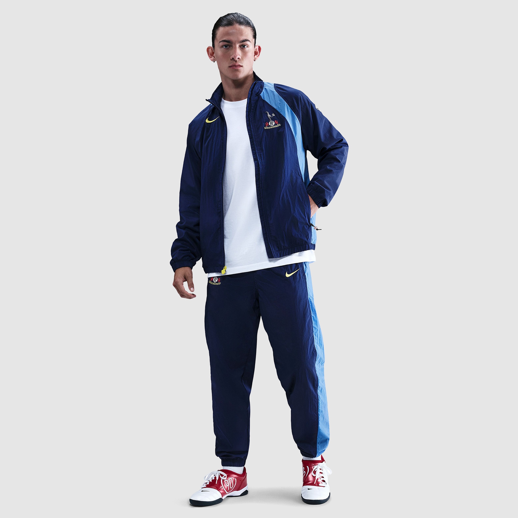 Nike Tottenham Hotspur 25/26 Total 90 Woven Third Track