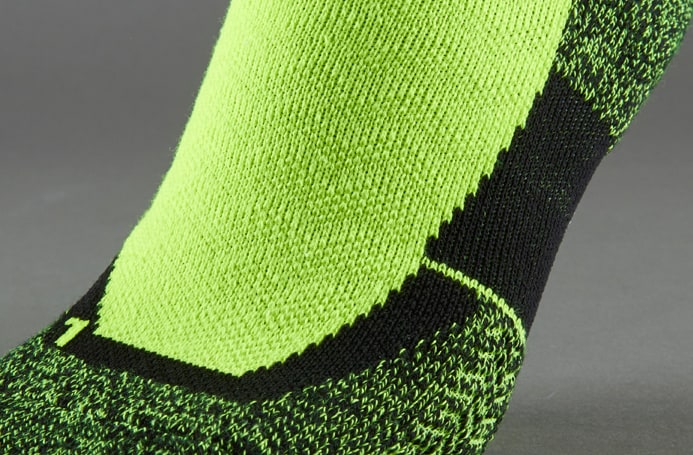 Nike elite hotsell socks volt