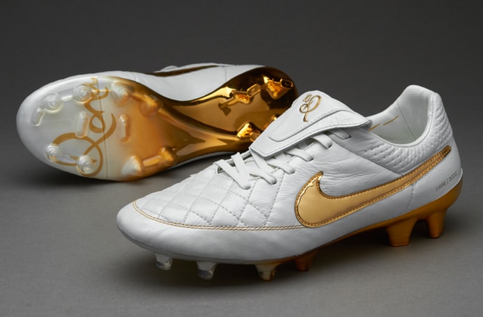 Zuidoost kust openbaring Nike Tiempo Legend V Premium FG - Touch of Gold - Ronaldinho - 10 Years |  Pro:Direct Soccer