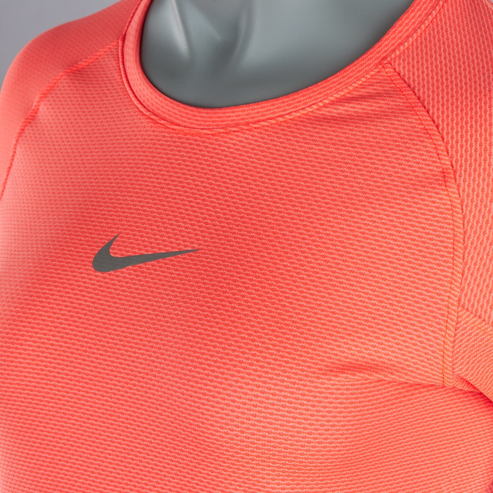 nike aeroreact women's running shirt