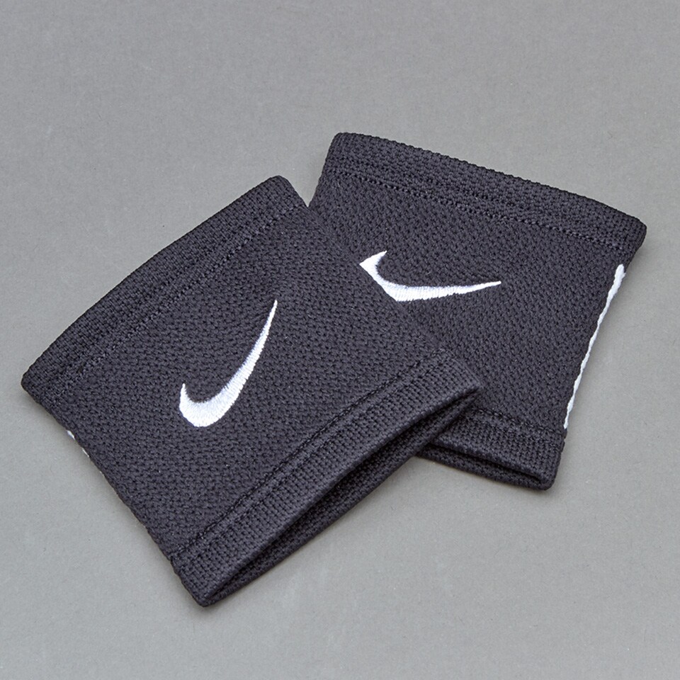 nike dri fit stealth wristbands