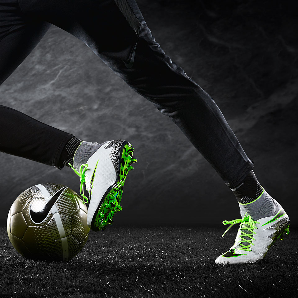 Nike Hypervenom Phantom II FG - Mens Soccer Cleats - Firm Ground - Pure Platinum/Black/Ghost