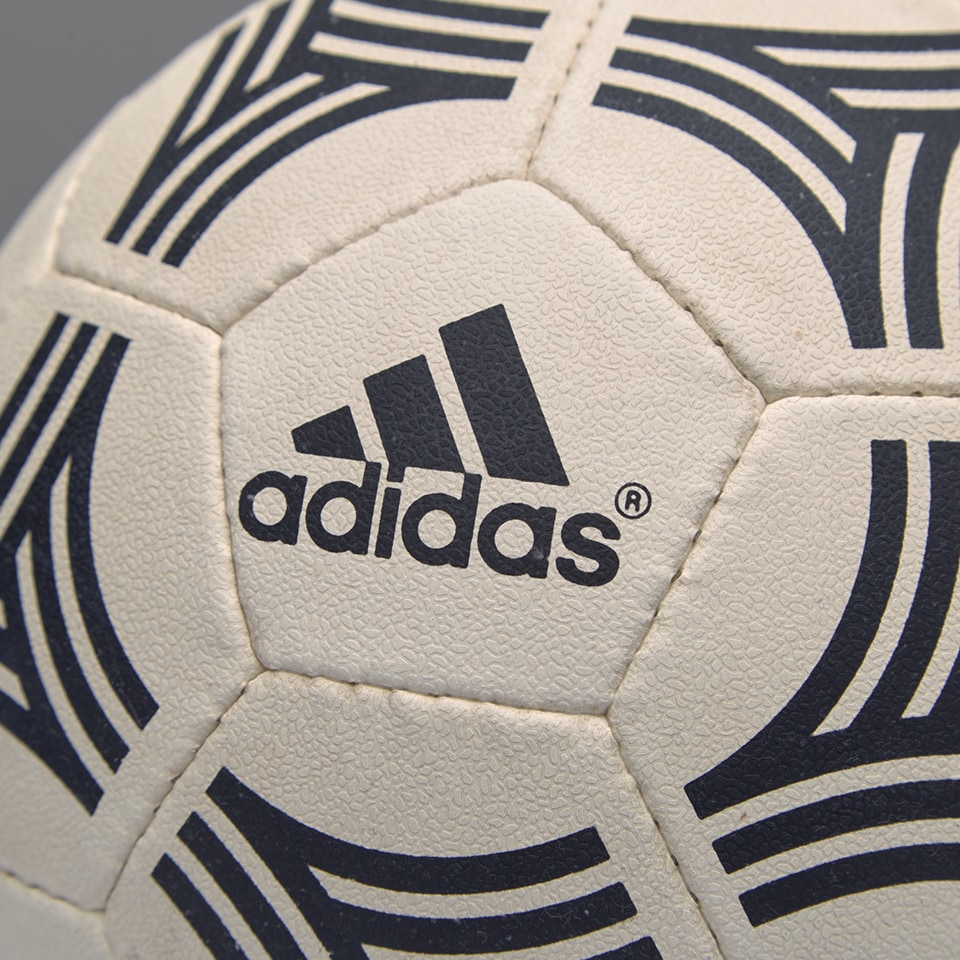 Adidas tango indoor ball online