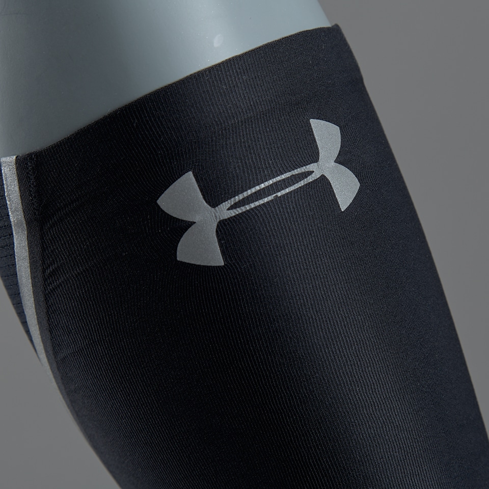 Under Armour Calf Sleeves, Men's Fashion, Activewear on Carousell