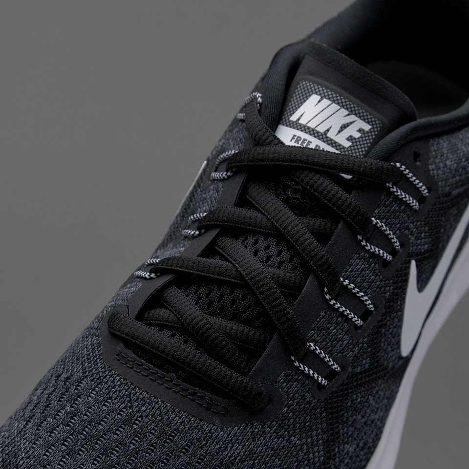 black nike free rn 2017