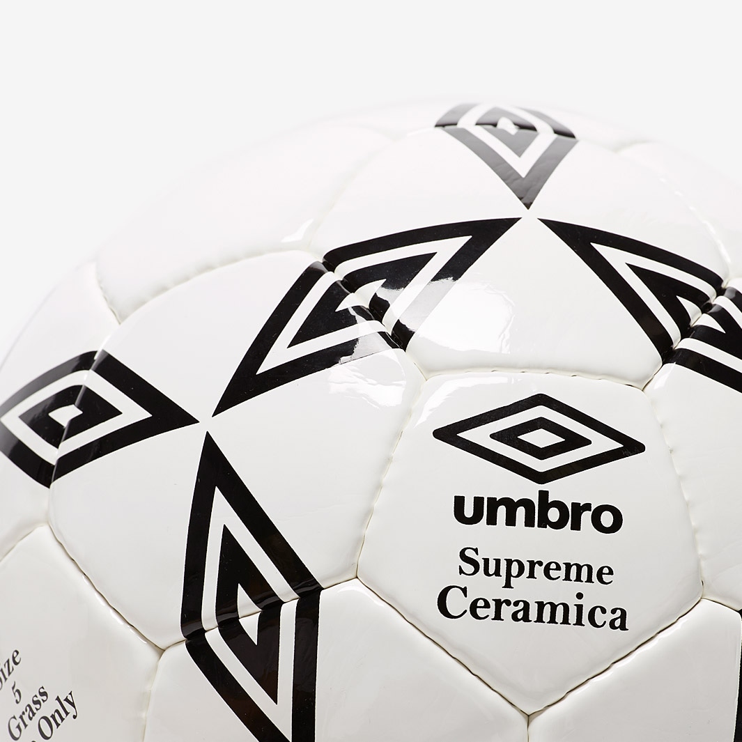 サッカーボール Supreme Umbro Soccer Ball White s-l400.jpg