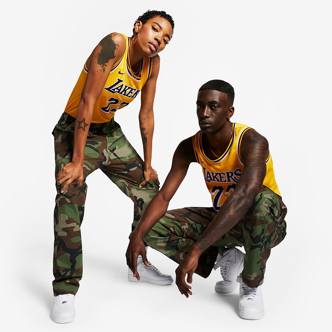 Los Angeles Lakers Lebron James XXL BLACK Yellow￼ Nike Jersey