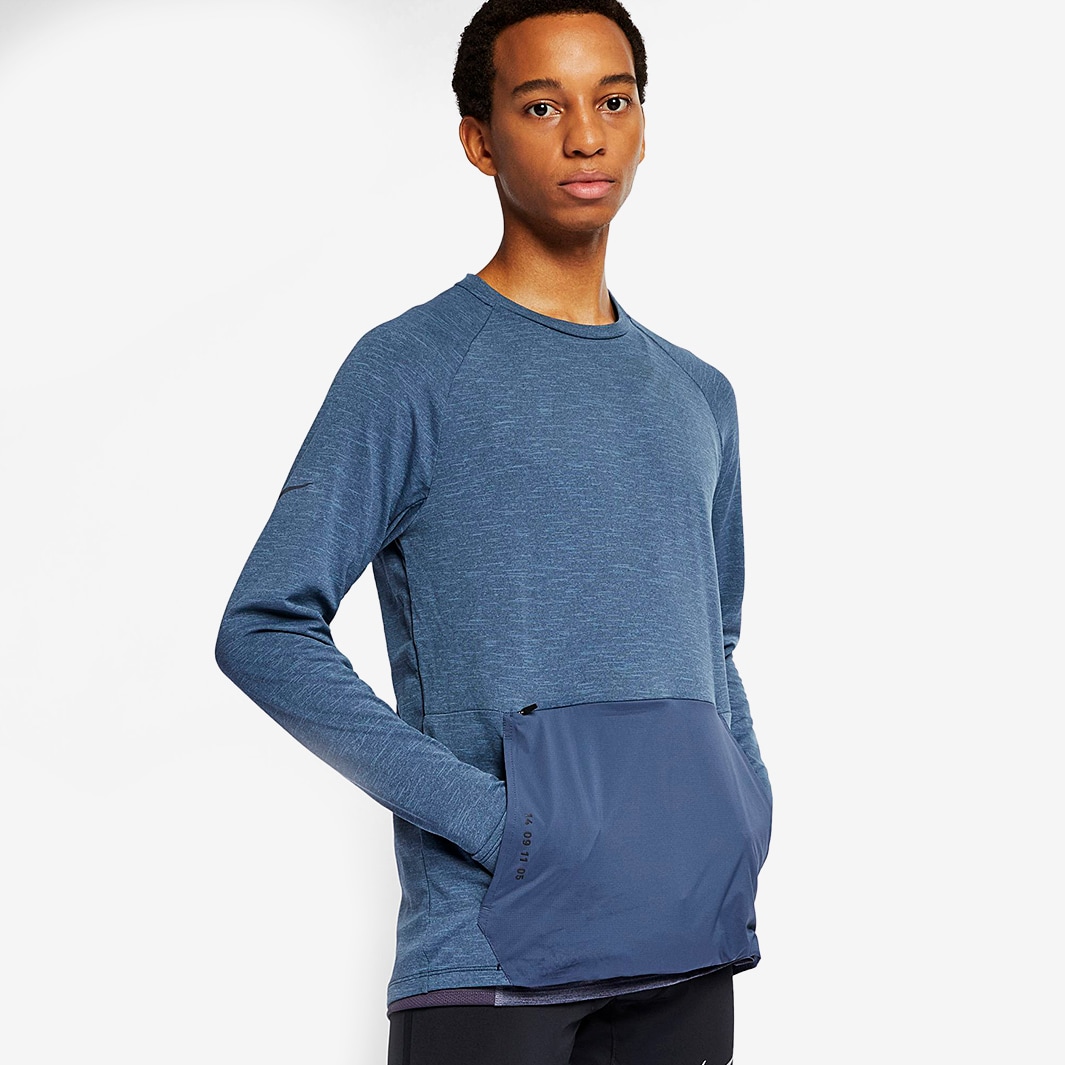 Nike sphere cheap transform running top