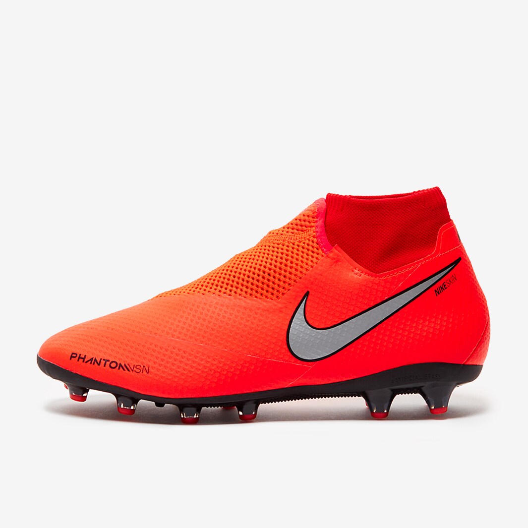 zorro esconder bolsillo Botas de fútbol - Nike Phantom VSN Pro DF AG-PRO - Crimson/Plateado | Pro:Direct  Soccer