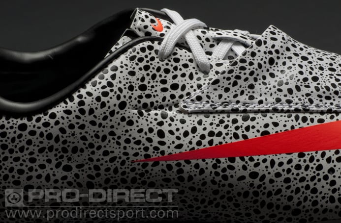 nike mercurial glide white