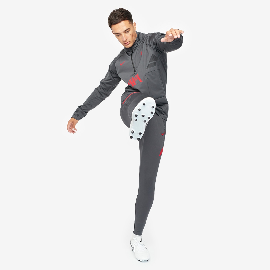 【極美品】NIKE　Liverpool 20/21 NSW Nike Air 51KRGZ6HLwL._SY350_QL45_.jpg