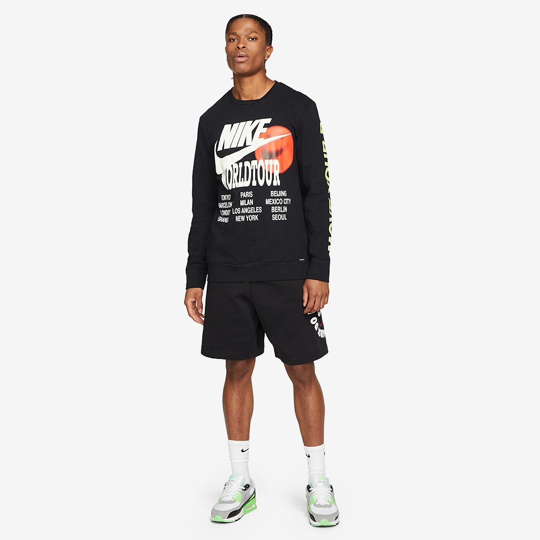 nike world tour pack graphic crew neck sweat in black