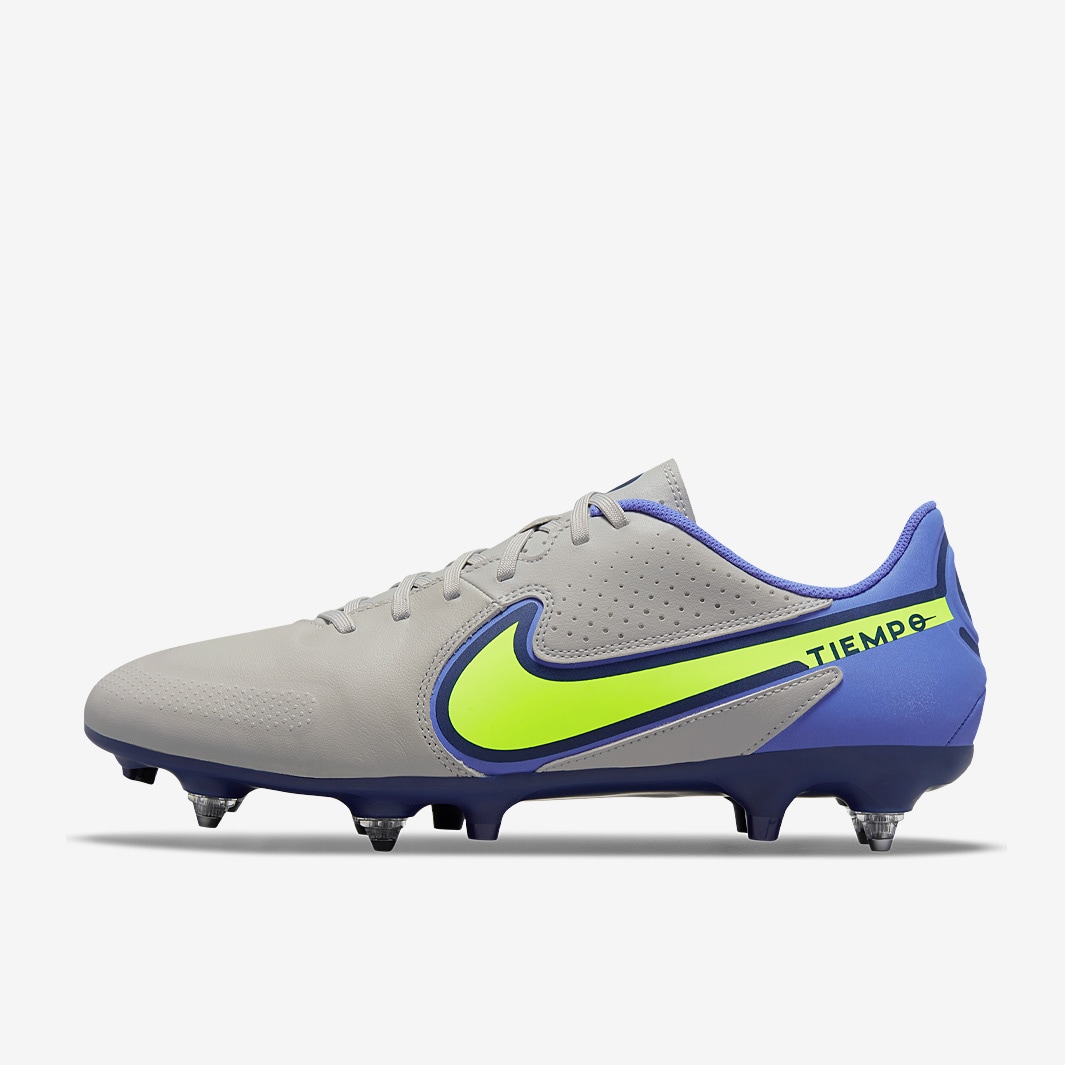 nike tiempo academy