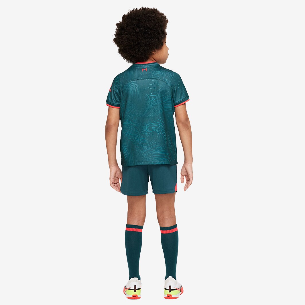 LFC unveils 2022-23 third kit with celebration of European support