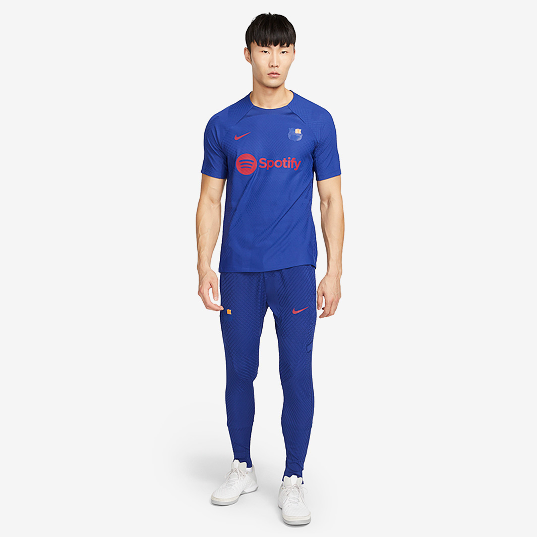 Pantaloni Jeans Uomo Colore Blu Scuro Morris Tagli - Abbigliamento e