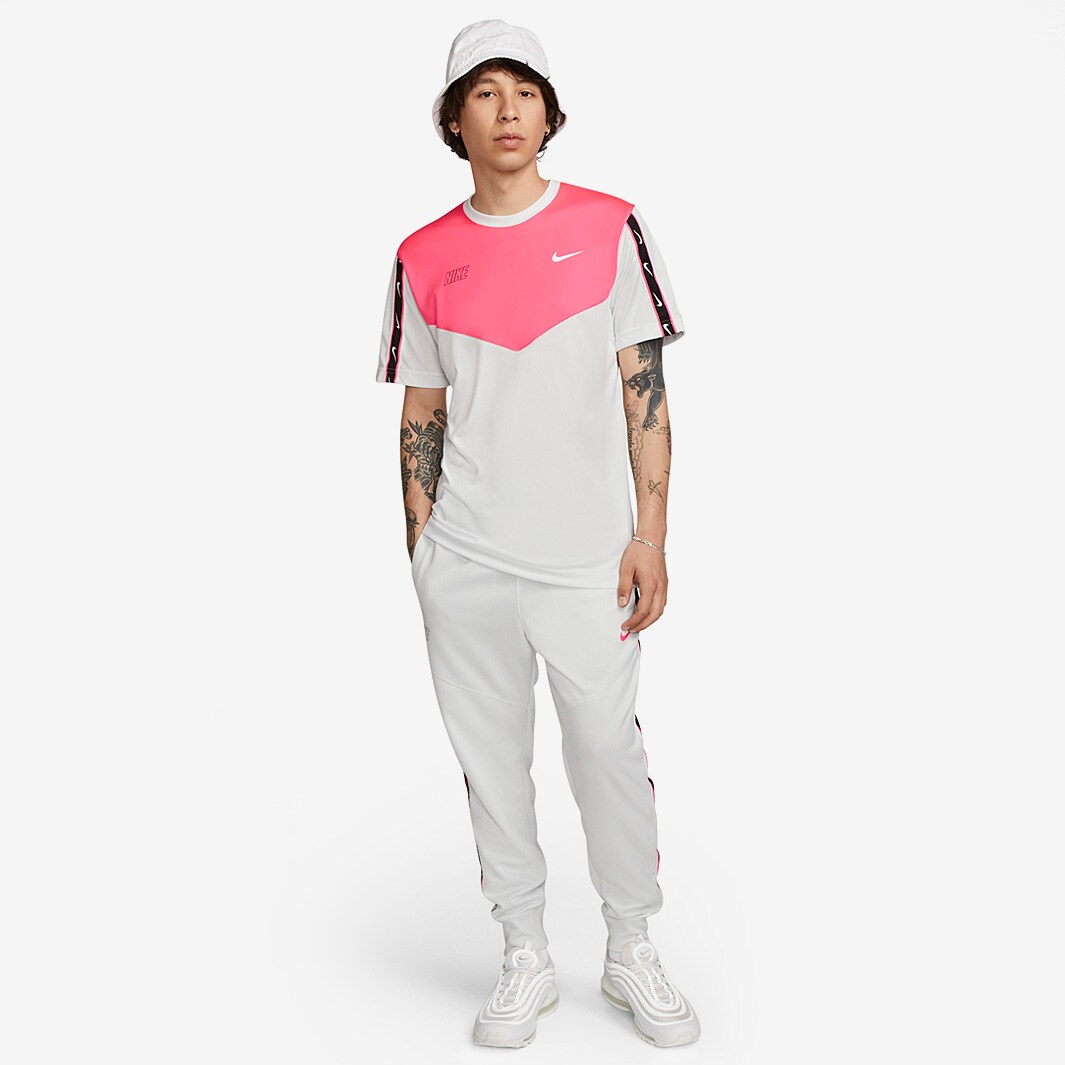 Nike Sportswear Repeat Joggers - Summit White/Hyper Pink - Bottoms ...