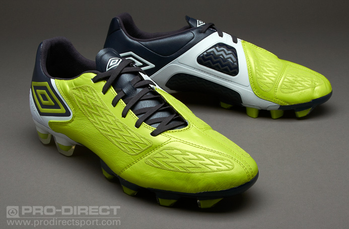 Crampons de football pivotants Umbro jeunesse noir blanc jaune jeune enfant NEUF dans sa boîte | eBay