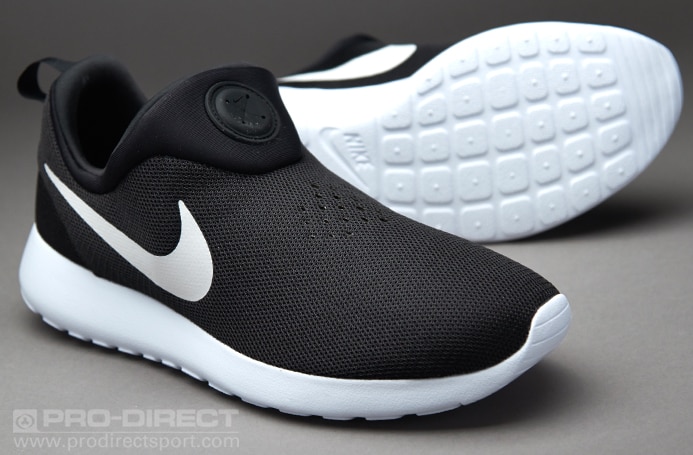 Deportivas Nike- Zapatillas Sportswear Run Slip Negro-Blanco | Pro:Direct Soccer