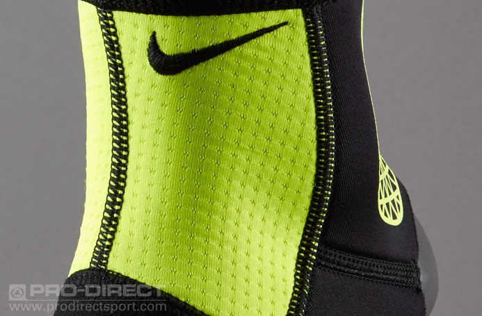 Nike Pro Combat Hyperstrong Ankle Sleeve
