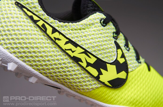 Botas de Nike- Cesped sintetico- Nike Pro III TF para niños -Volt-Negro-Blanco- 685356-701 | Pro:Direct Soccer
