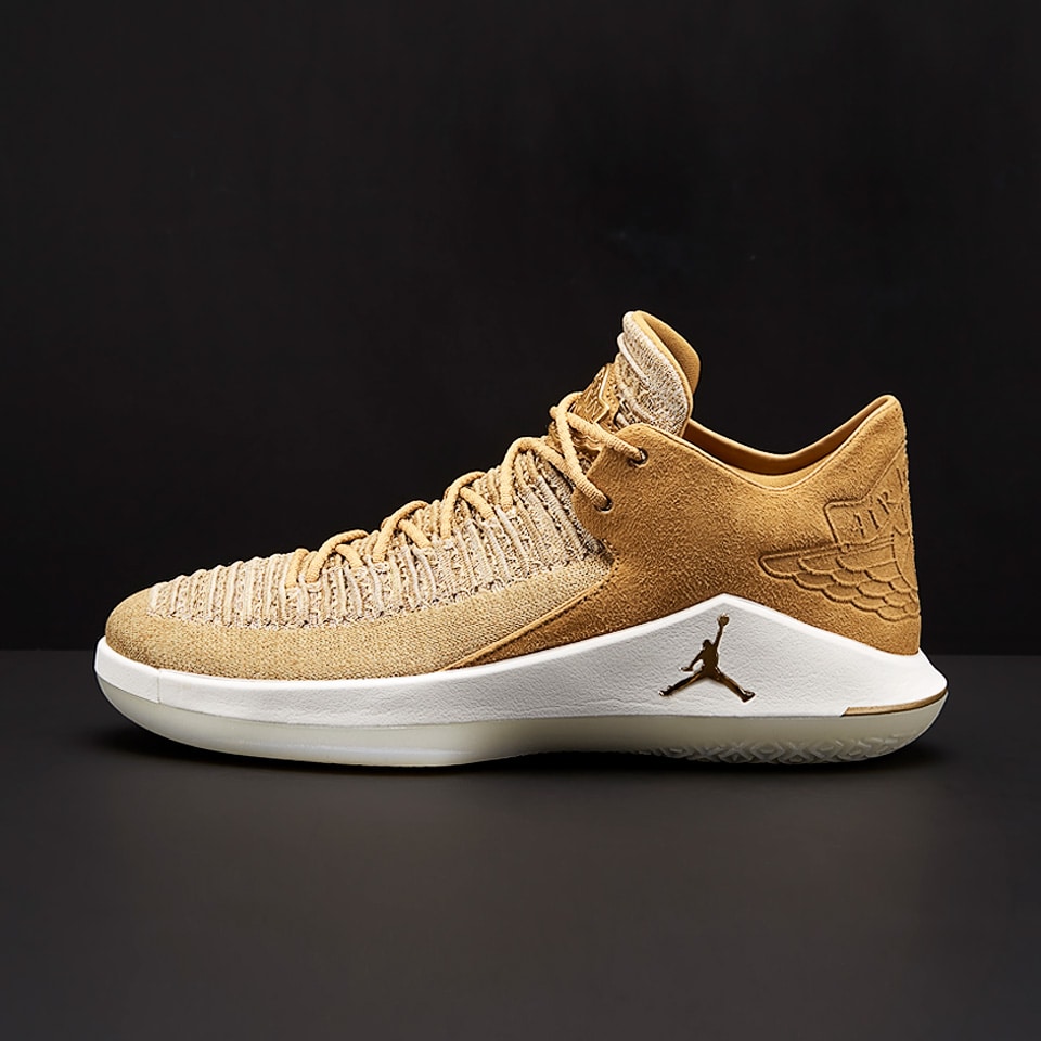 Mens Shoes Air Jordan XXXII Low Golden Harvest Basketball Performance Pro Direct Basketball