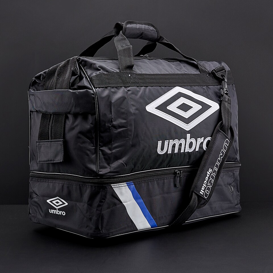 Umbro Speciali Holdall - Bags & luggage - Holdall - Black