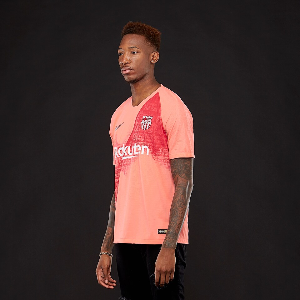 ウェア FC Barcelona Jersey Size M PiNK Nike FC Barcelona 20/21 Third Vapor Match jersey - Pink Beam