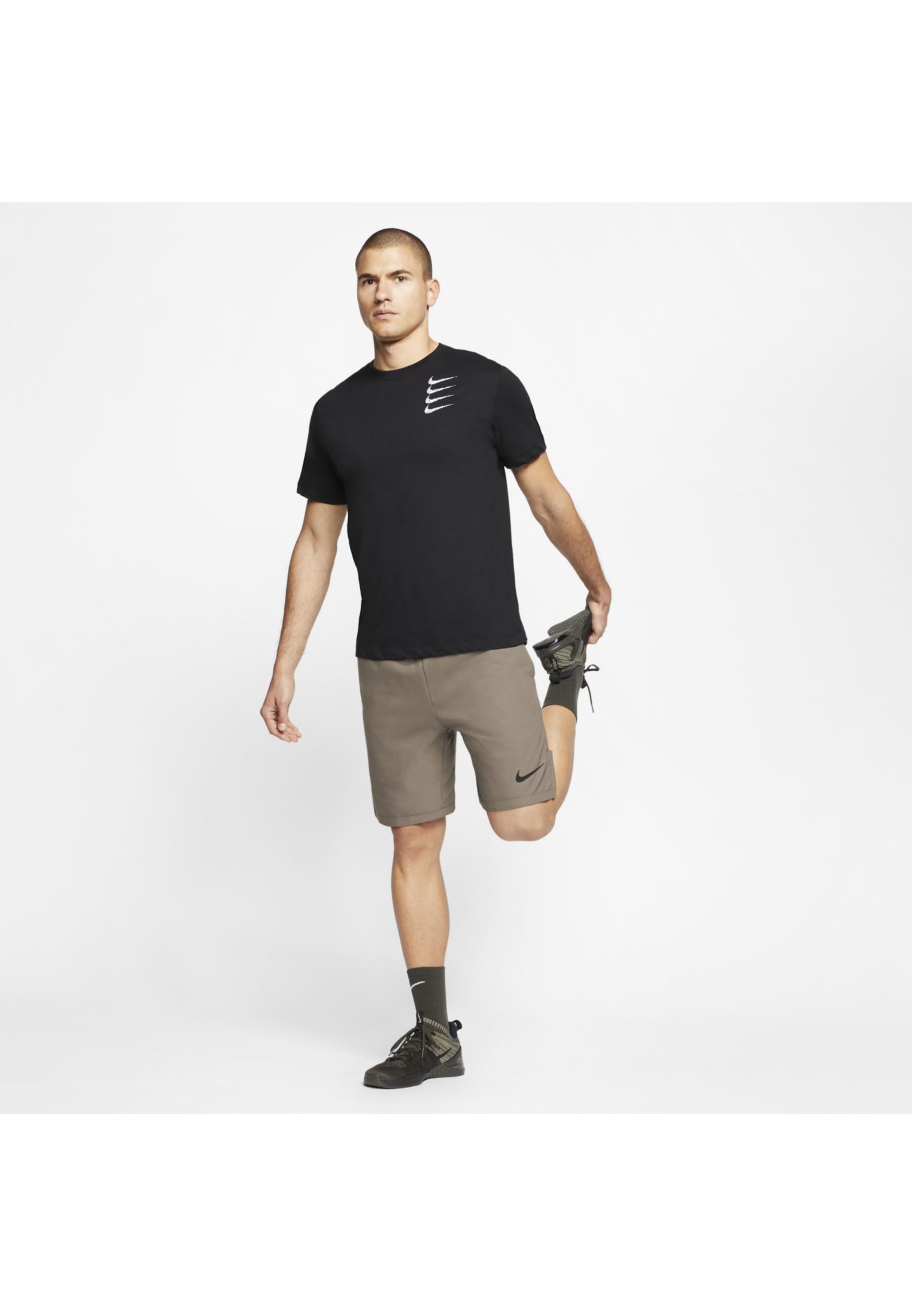 nike training flex vent shorts in khaki