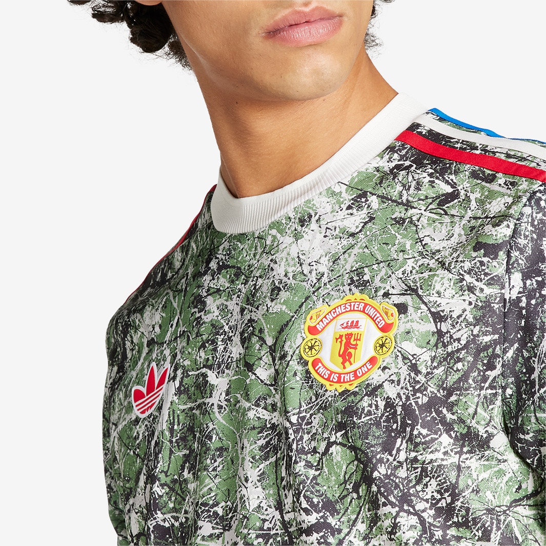 adidas originals Manchester United x Stone Roses 23/24 Icon T-Shirt -  Multicolor - Herrenbekleidung | Pro:Direct Soccer