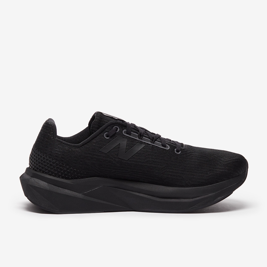 New Balance FuelCell Propel v5 - Black - Trainers | Pro:Direct Running
