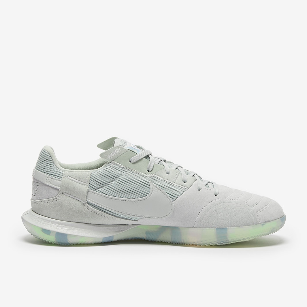 シューズ NIKE STREETGATO 26.0 Nike StreetGato SE - Light Silver/Light Silver - Adult Cleats |