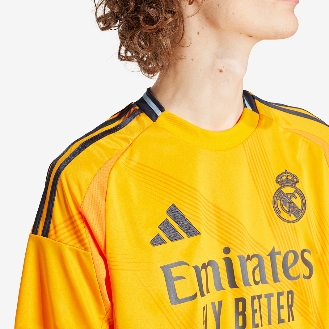 real-madrid-adidas-szn-graphic