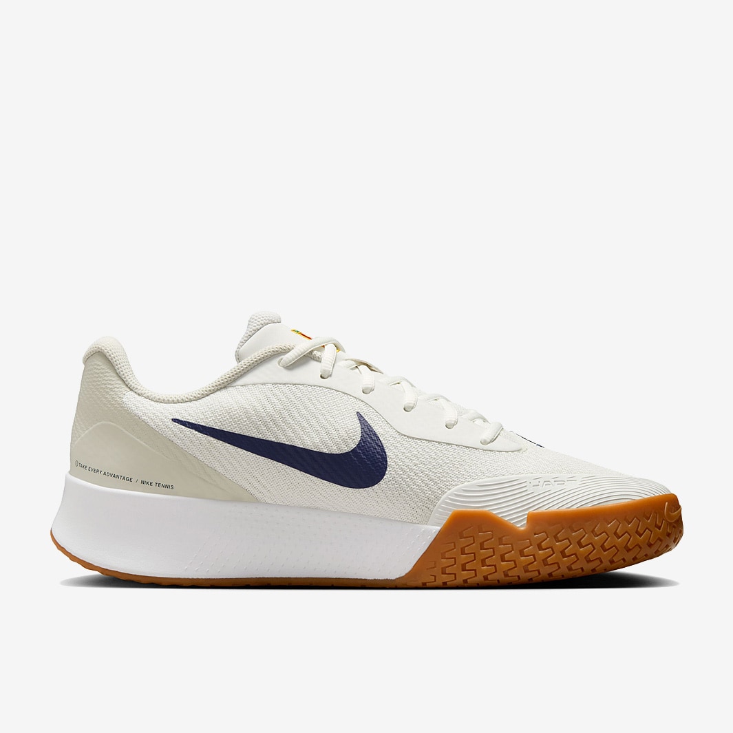 nike light wale shoes