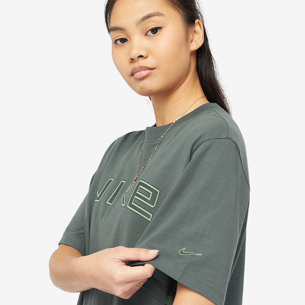 pine green nike shirt womens